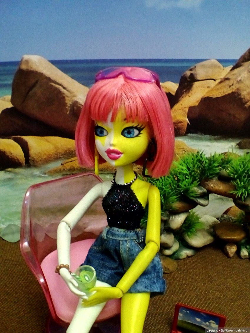 Эрмелин и Гюнеш на побережье (фото 9)