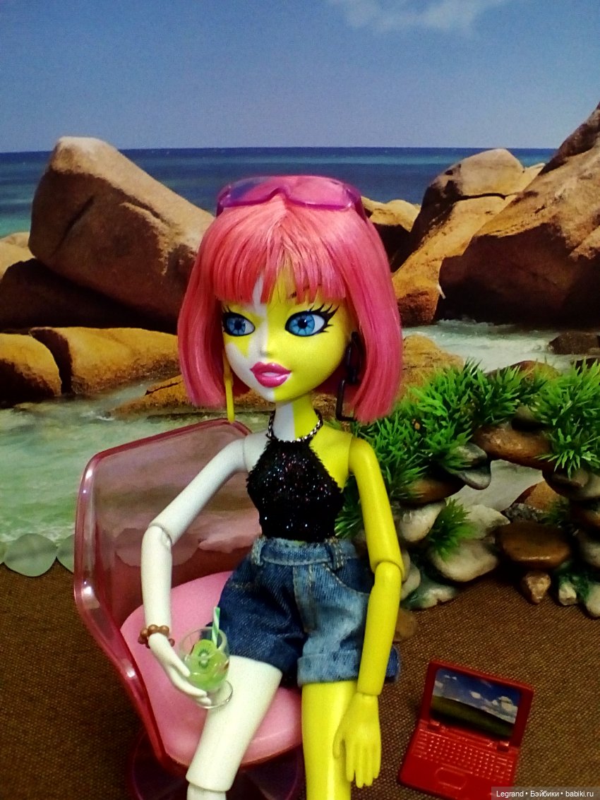 Эрмелин и Гюнеш на побережье (фото 6)