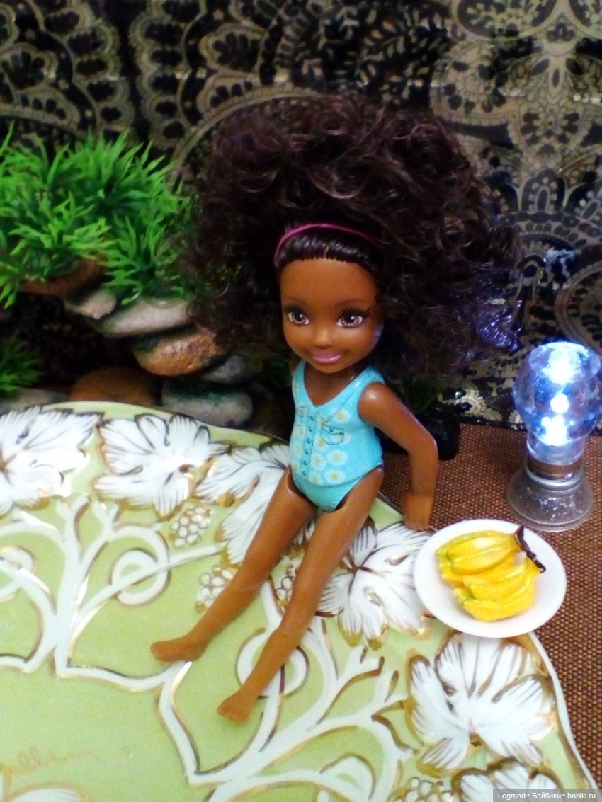 О куколках-подростках Defa Lucy. Девочки в купальниках