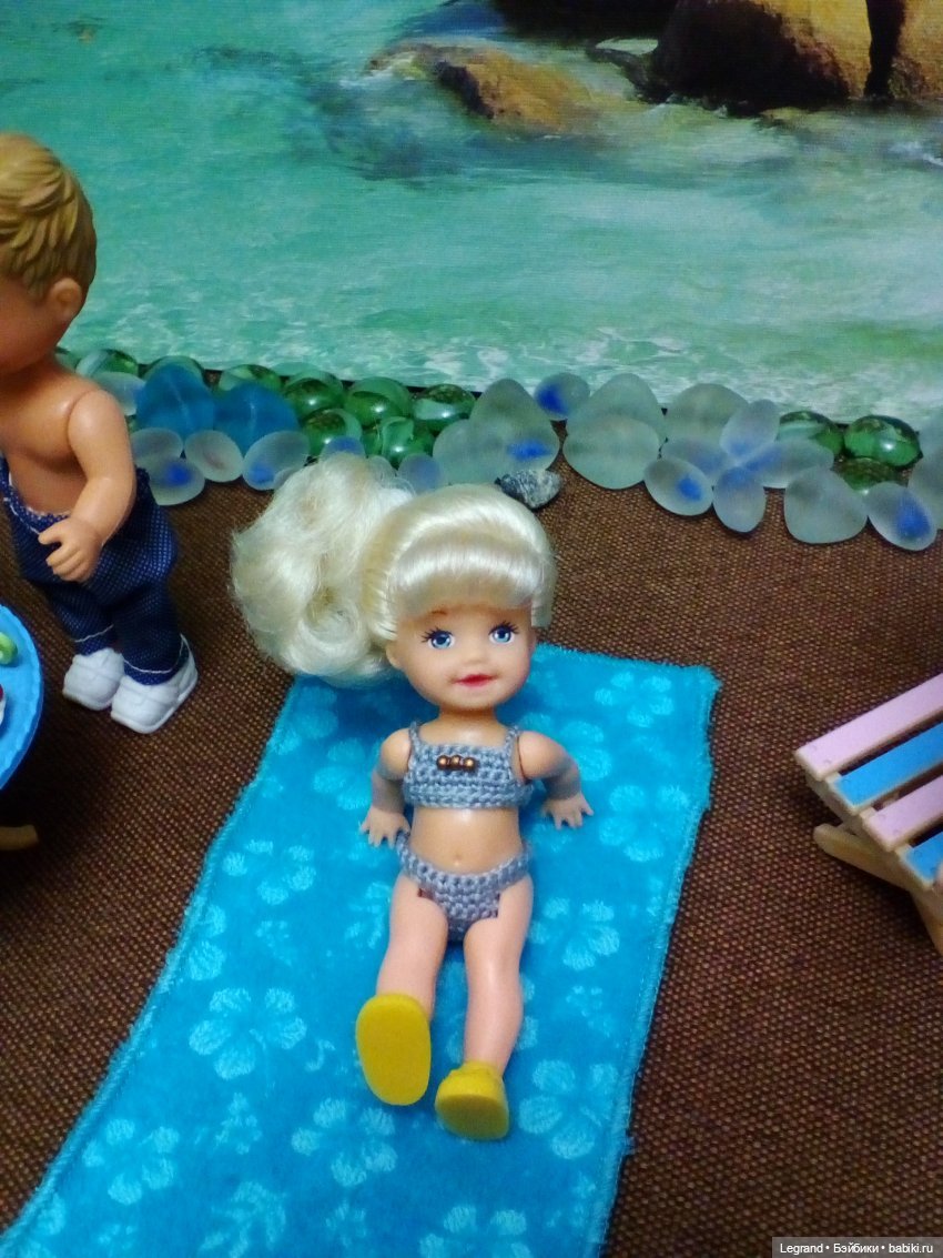 О куколках-подростках Defa Lucy. Девочки в купальниках