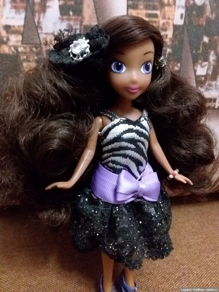 Темнокожие девушки Лурении