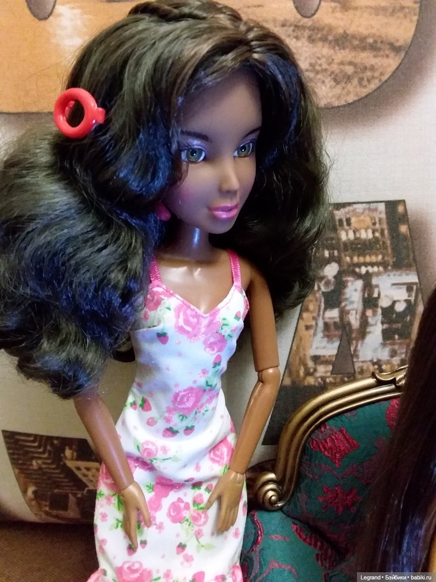 Темнокожие девушки Лурении