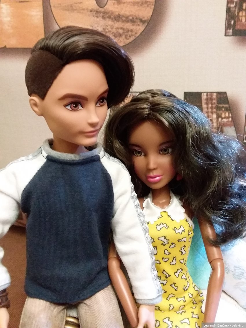 Темнокожие девушки Лурении