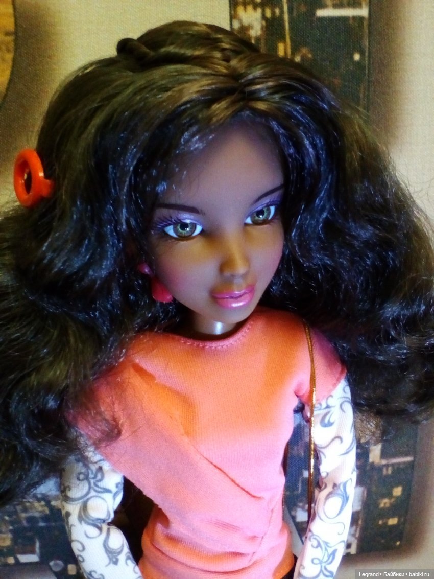 Темнокожие девушки Лурении