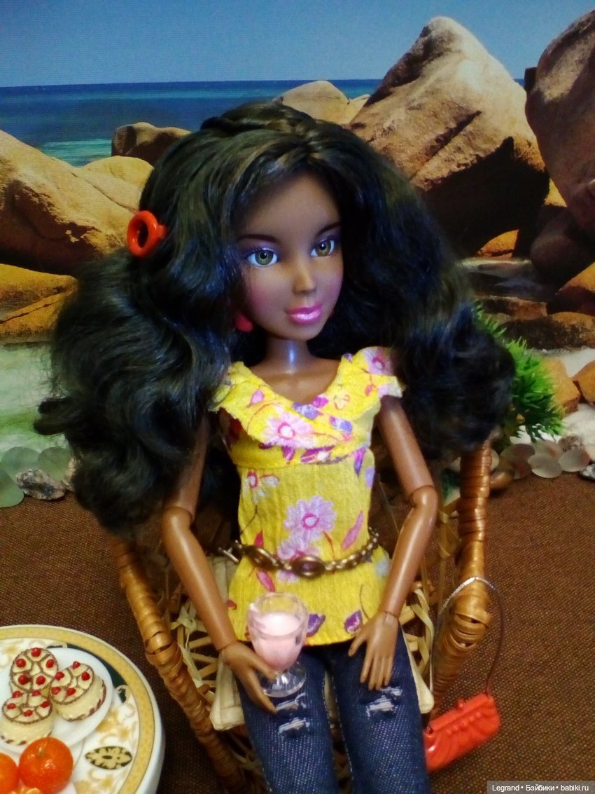 Темнокожие девушки Лурении (фото 10)