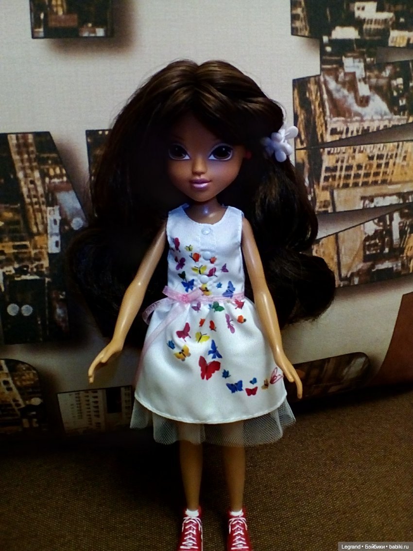 Темнокожие девушки Лурении