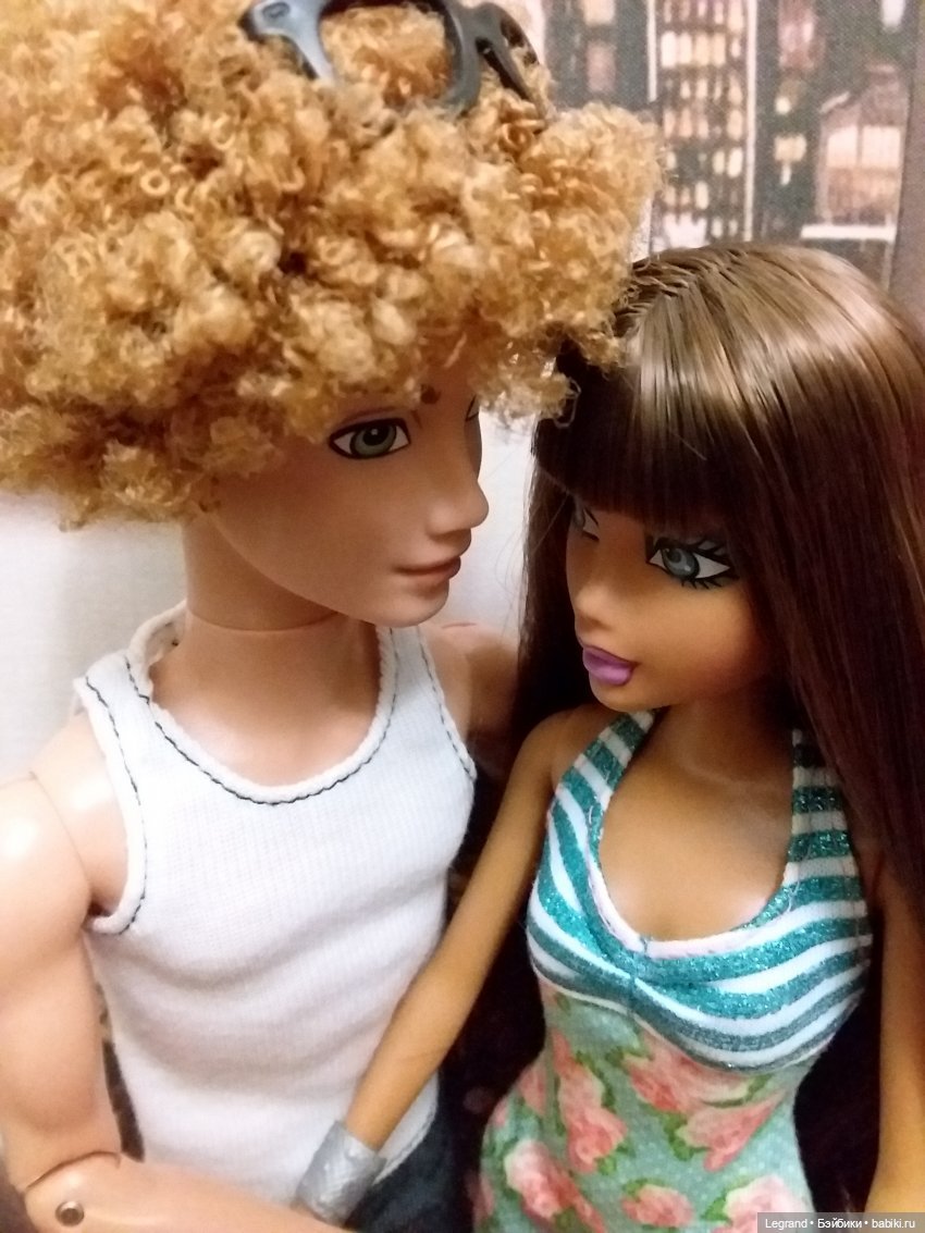 Темнокожие девушки Лурении