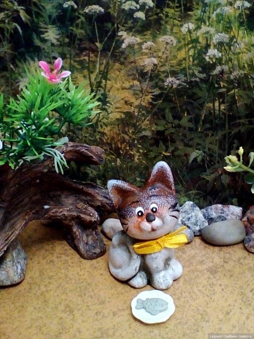 Лурения. Домашние питомцы на прогулке