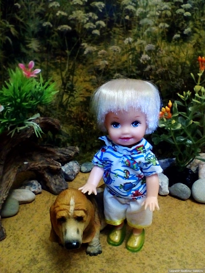 Лурения. Дети на прогулке