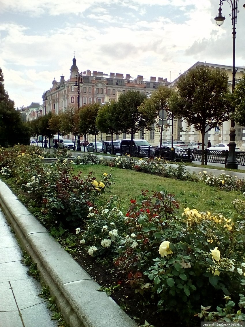 Петербург. Нева. Норд и Лукум. Прогулка перед ливнем