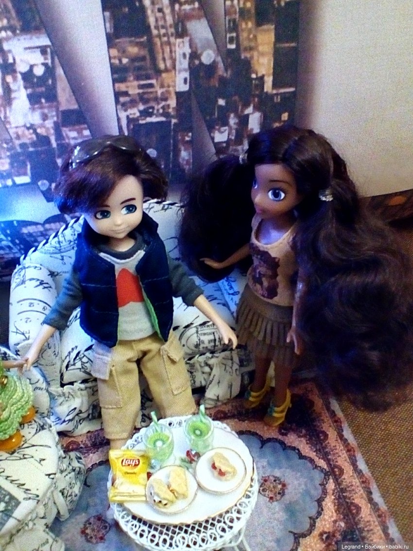 Они сами пишут свои истории: Одетта и Салима. Вечер