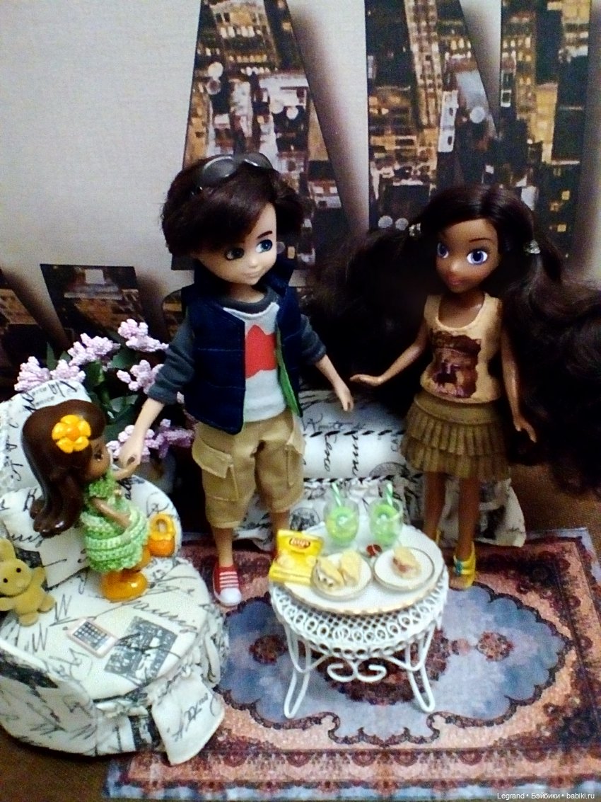 Они сами пишут свои истории: Одетта и Салима. Вечер