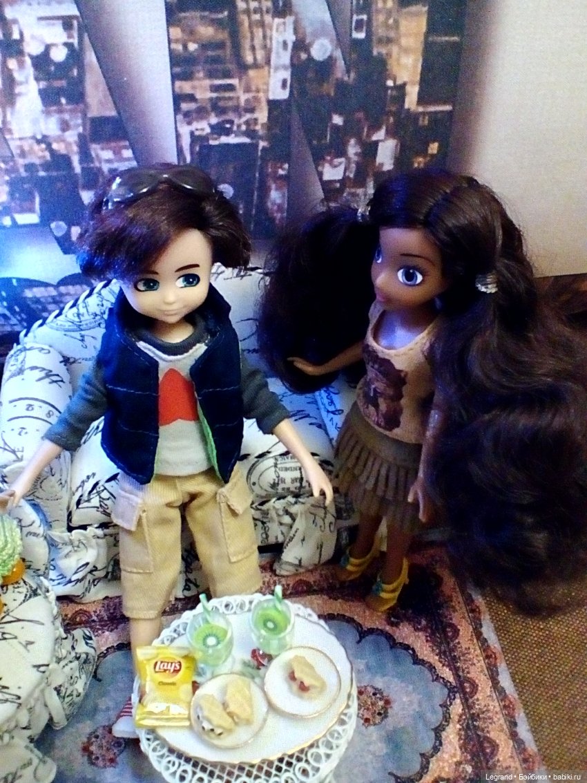 Они сами пишут свои истории: Одетта и Салима. Вечер