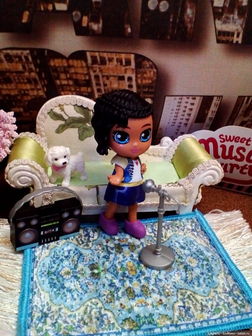 Лурения. Новенькая малышка