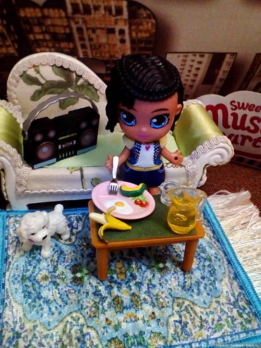 Лурения. Новенькая малышка