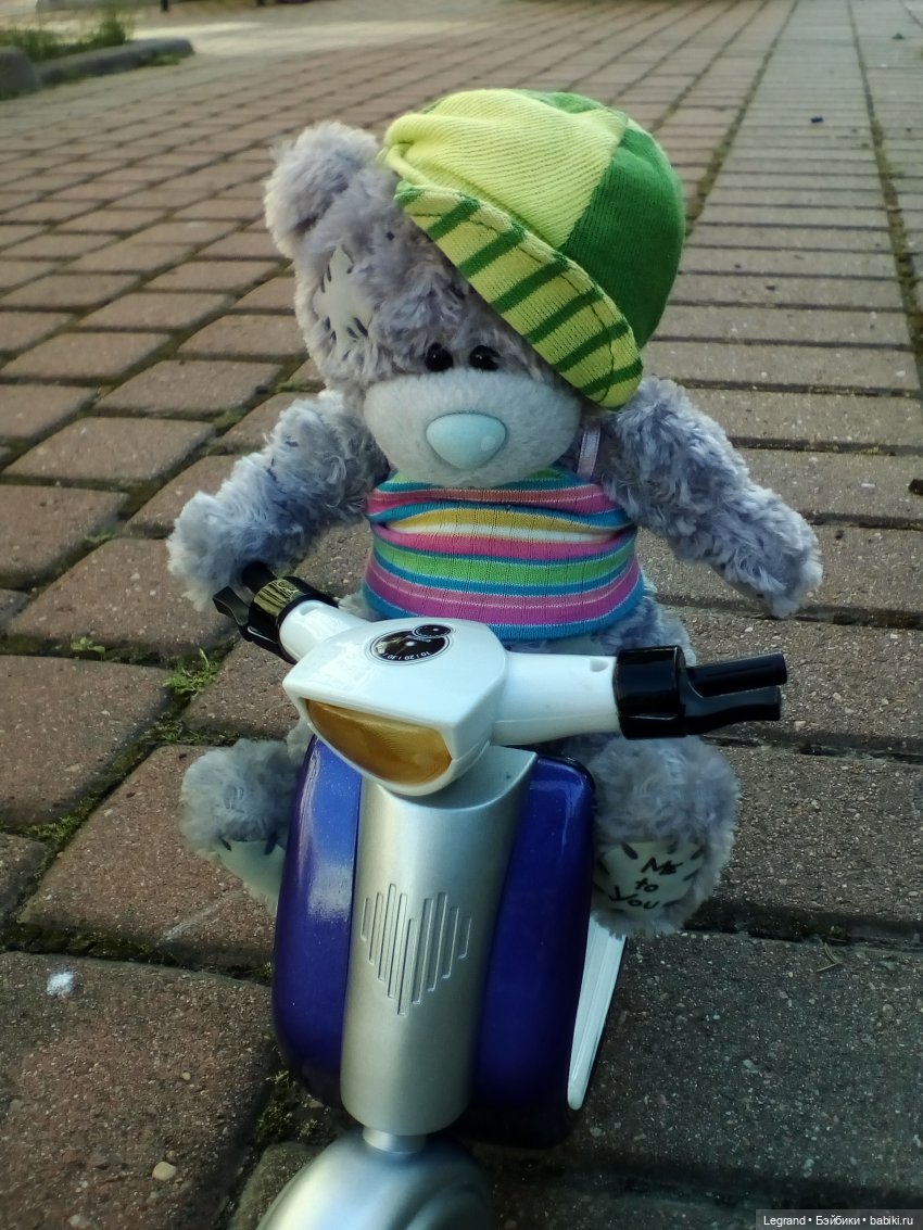 Гри в Парадном квартале. На скутере. Пикник на траве и фонтаны | Бэйбики Гри в Парадном квартале. На скутере. Пикник на траве и фонтаны