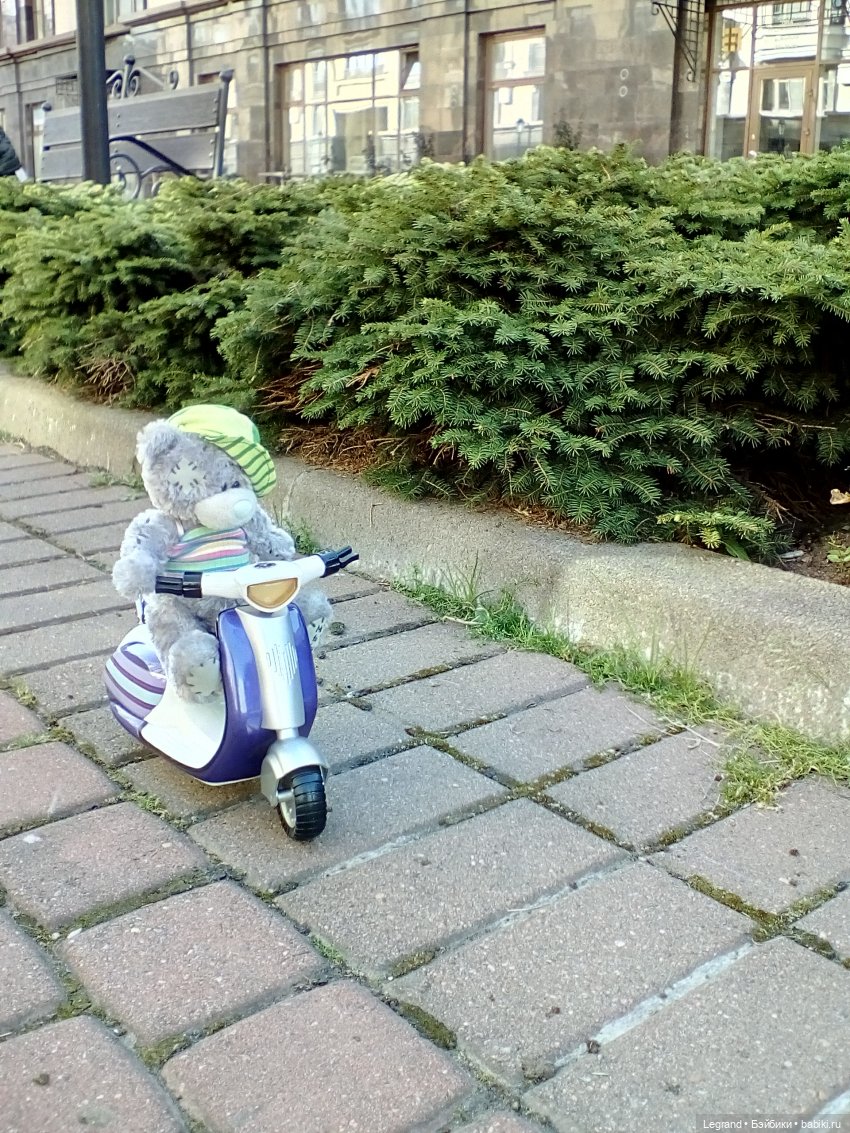 Гри в Парадном квартале. На скутере. Пикник на траве и фонтаны | Бэйбики Гри в Парадном квартале. На скутере. Пикник на траве и фонтаны