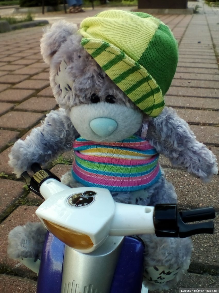 Гри в Парадном квартале. На скутере. Пикник на траве и фонтаны | Бэйбики Гри в Парадном квартале. На скутере. Пикник на траве и фонтаны