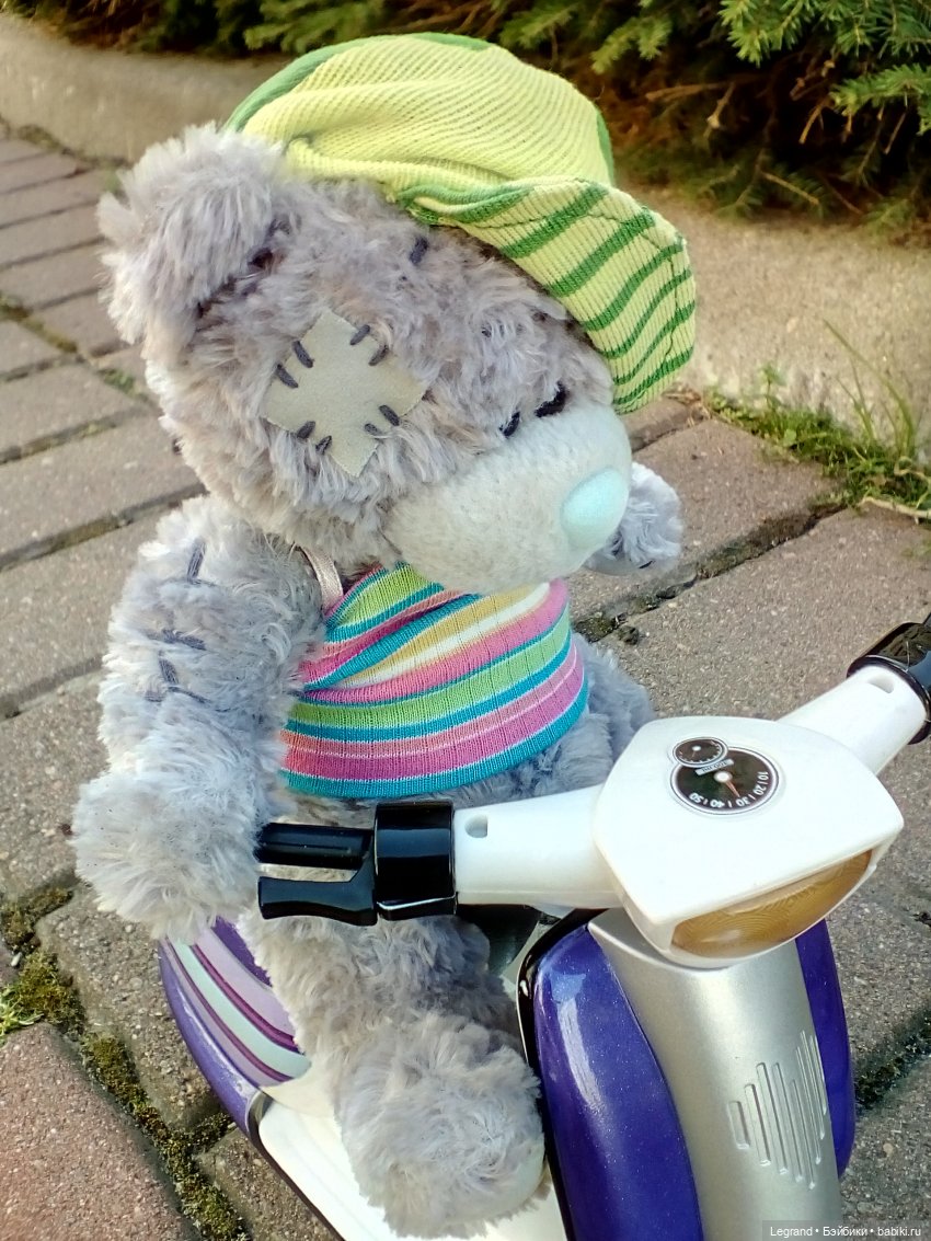 Гри в Парадном квартале. На скутере. Пикник на траве и фонтаны | Бэйбики Гри в Парадном квартале. На скутере. Пикник на траве и фонтаны