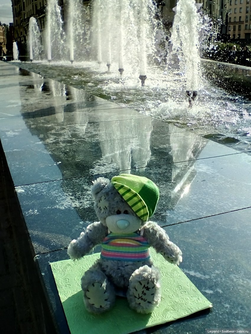 Гри в Парадном квартале. На скутере. Пикник на траве и фонтаны | Бэйбики Гри в Парадном квартале. На скутере. Пикник на траве и фонтаны