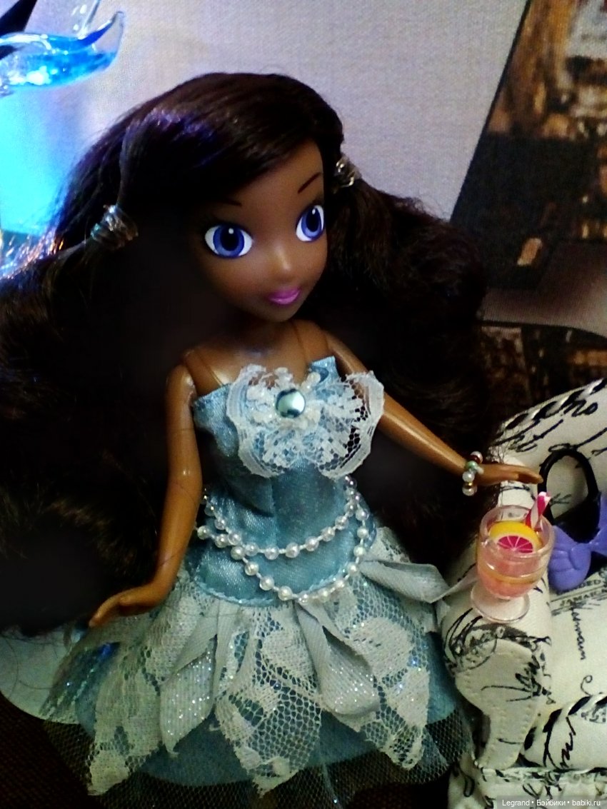 Лурения: Диор и Козетта в новых платьях