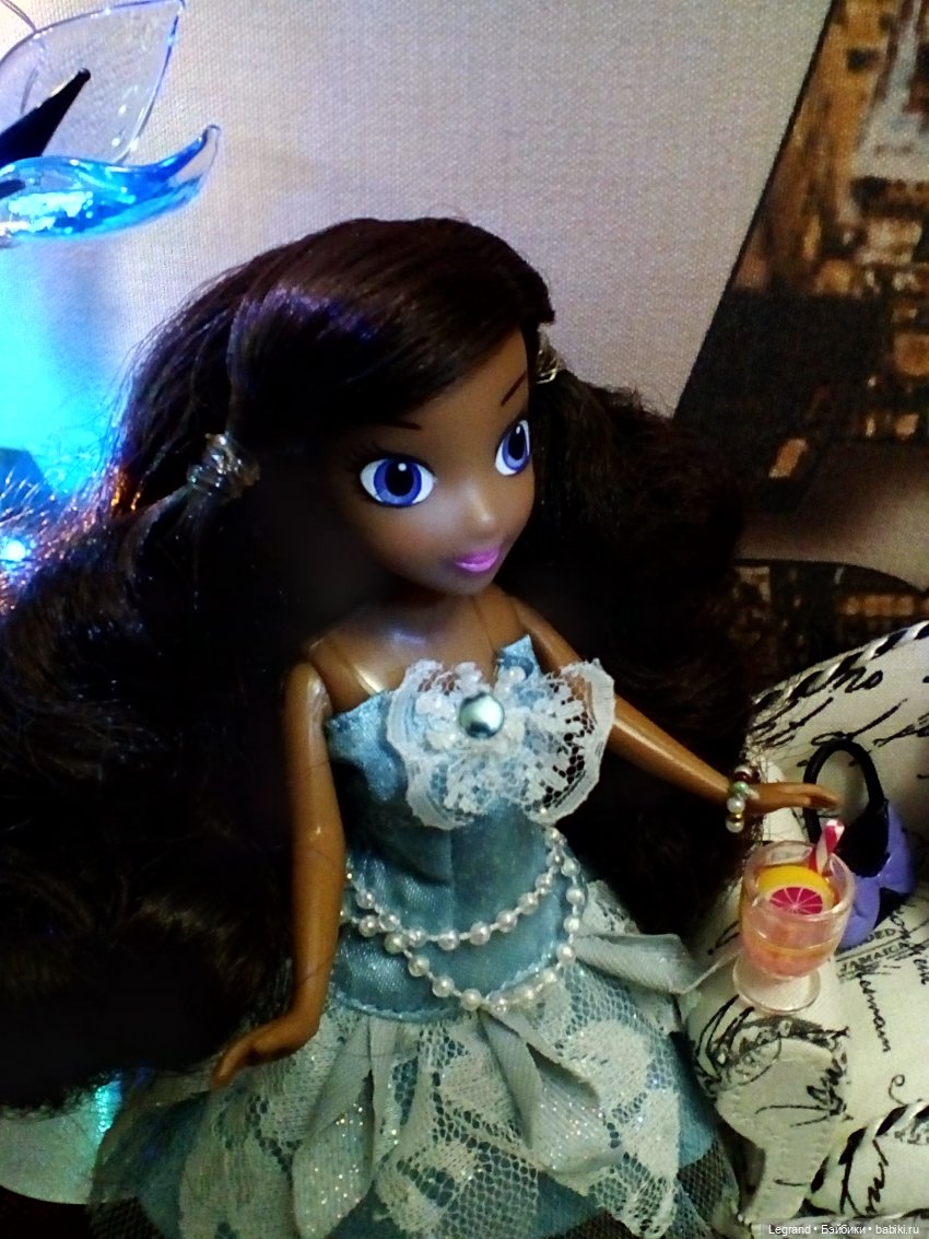 Лурения: Диор и Козетта в новых платьях