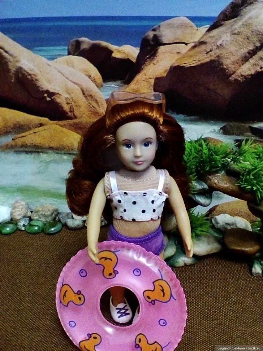 Лурения: Элли, Кира и Тесса на пляже