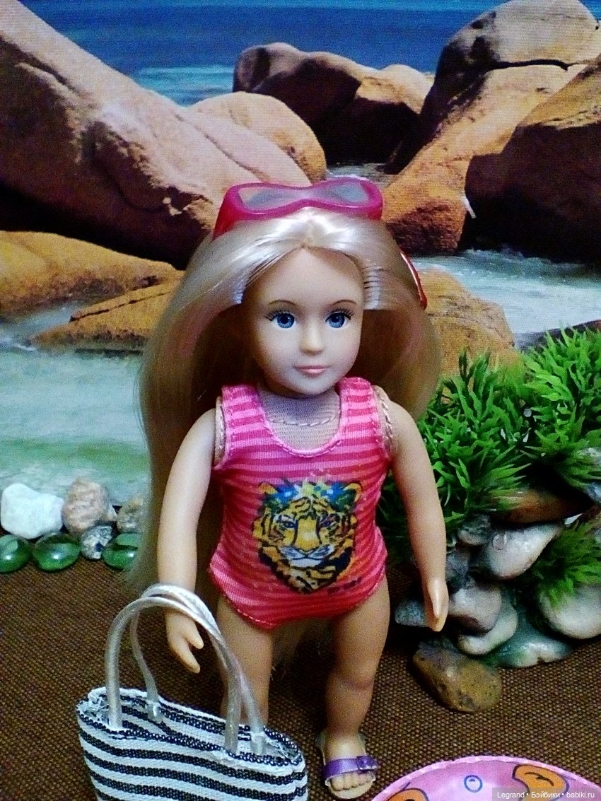 Лурения: Элли, Кира и Тесса на пляже (фото 5)