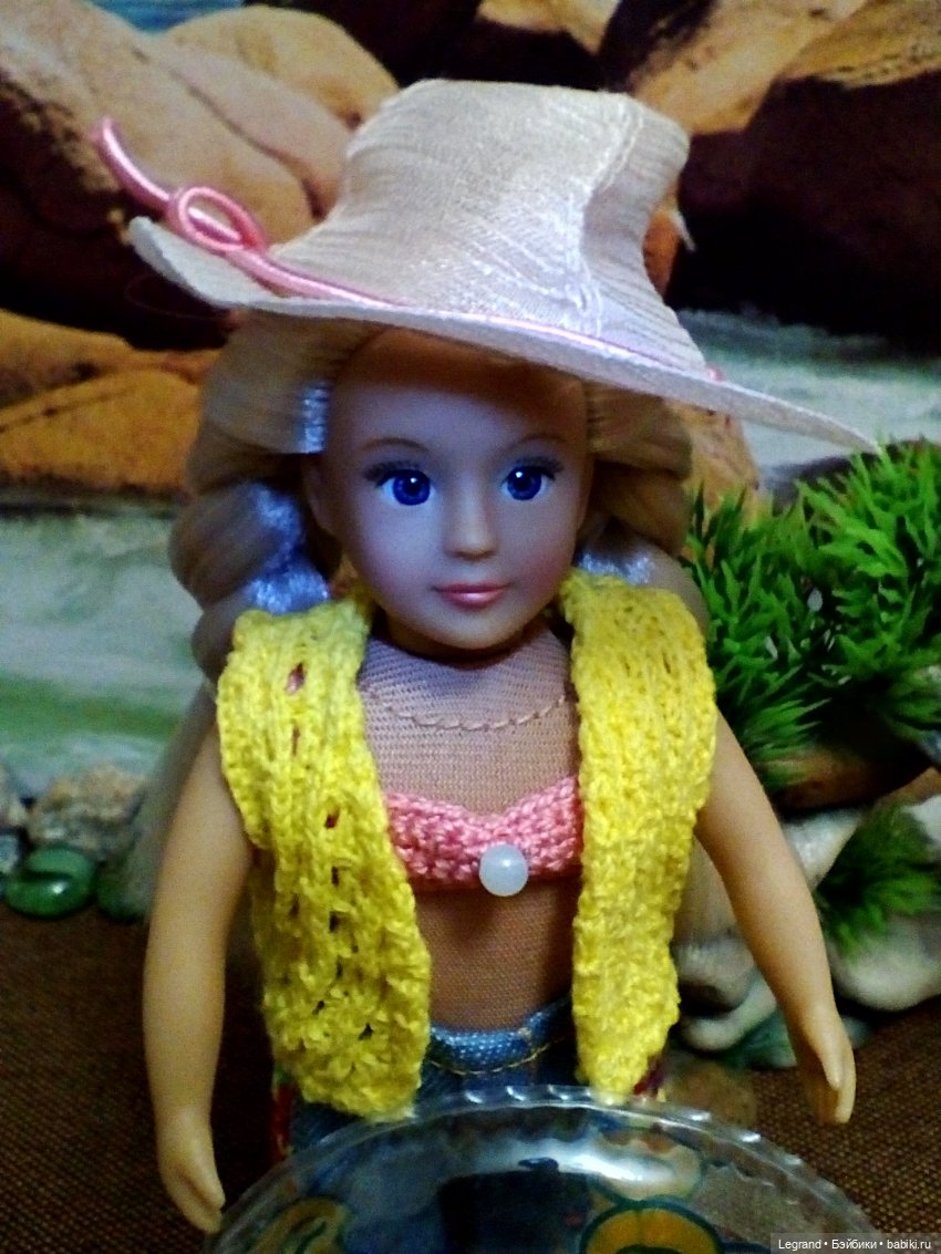 Лурения: Элли, Кира и Тесса на пляже (фото 9)