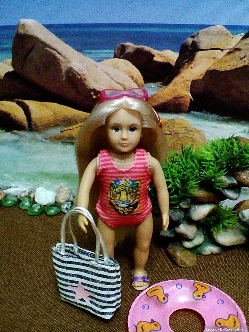 Лурения: Элли, Кира и Тесса на пляже (фото 4)