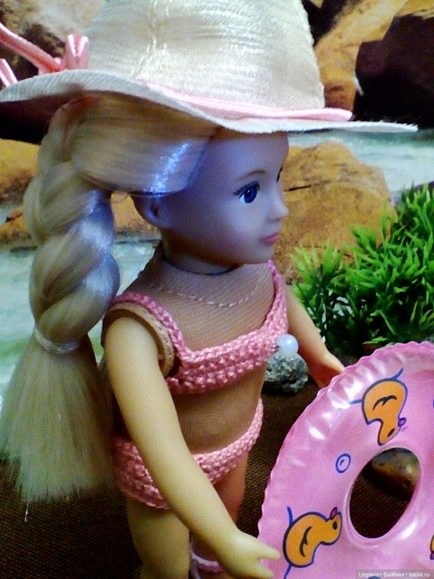 Лурения. Пикник на пляже: Кира, Гёкхан, Элли и Джемма (фото 4)