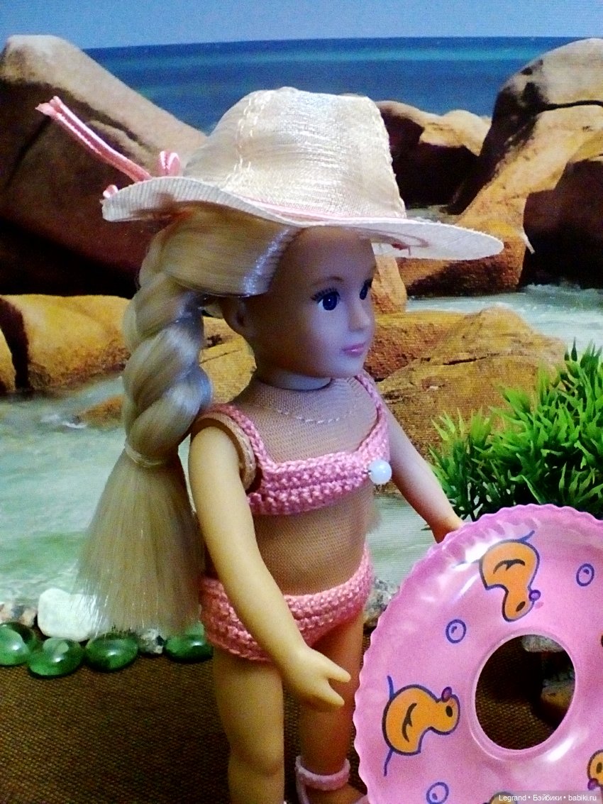 Лурения. Пикник на пляже: Кира, Гёкхан, Элли и Джемма (фото 3)