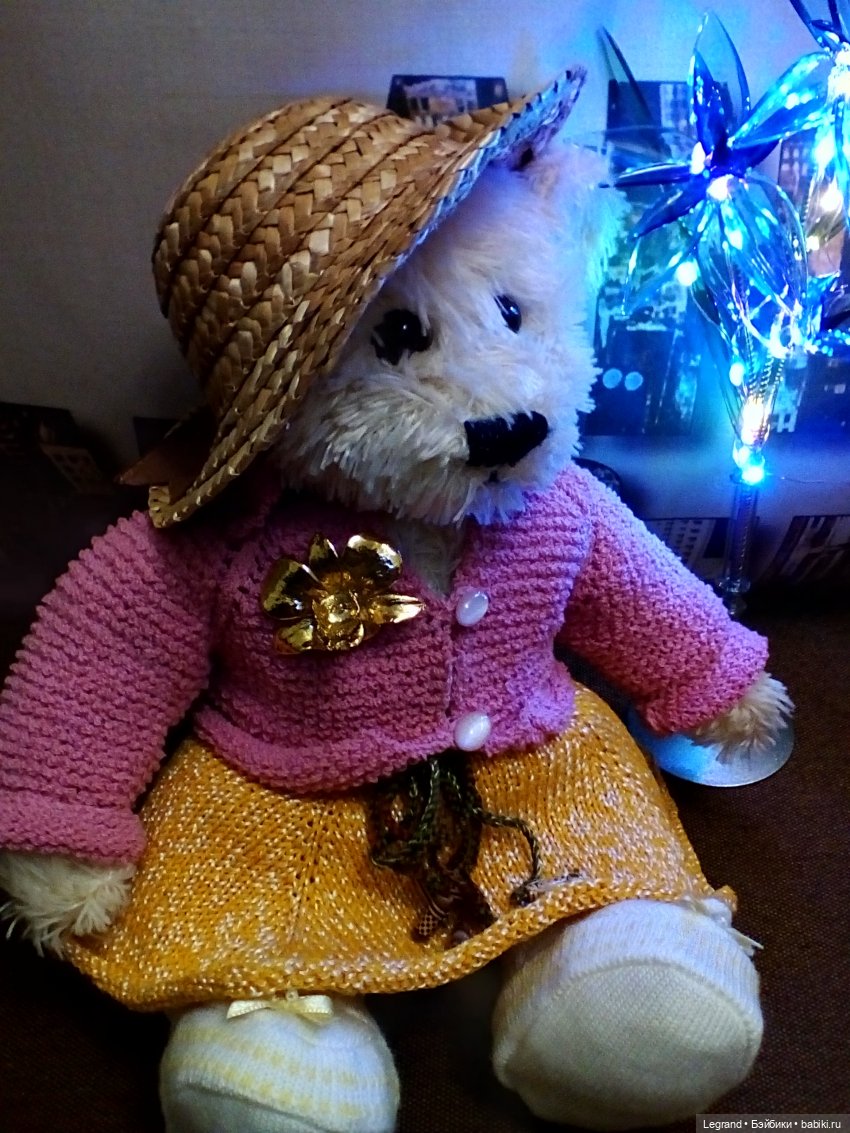 Пембе и Гри: из жизни медведей в начале ноября