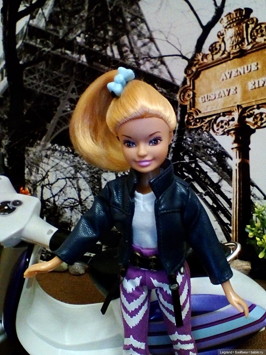 Лурения: Бурджу на фоне Эйфелевой башни (фото 7)