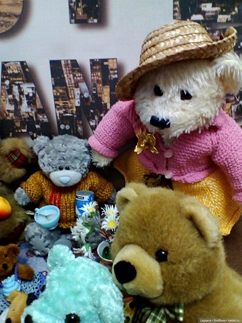 Большая медвежья вечеринка в честь Дня плюшевого мишки