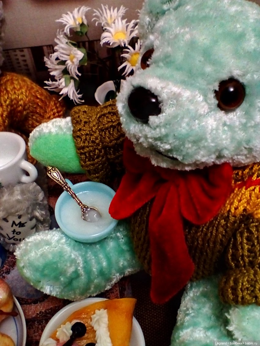 Большая медвежья вечеринка в честь Дня плюшевого мишки