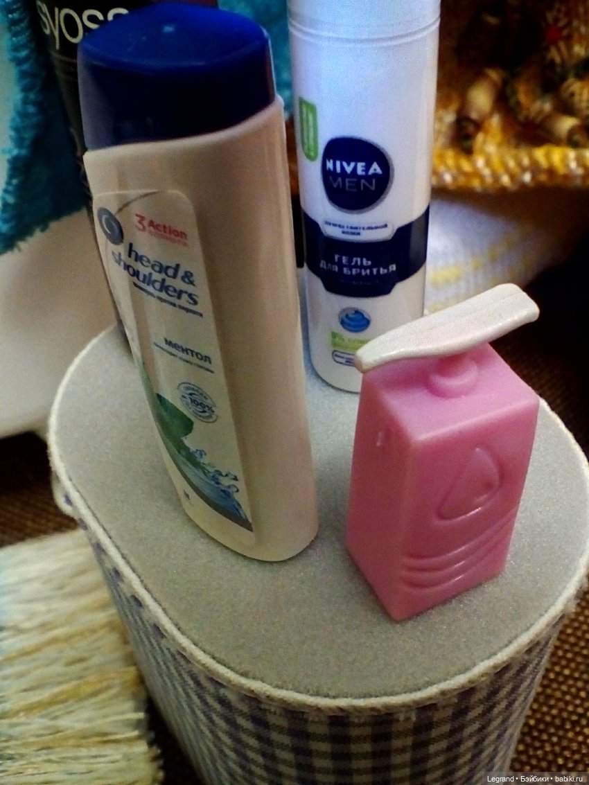 На следующий день после вечеринки: Гри принимает ванну