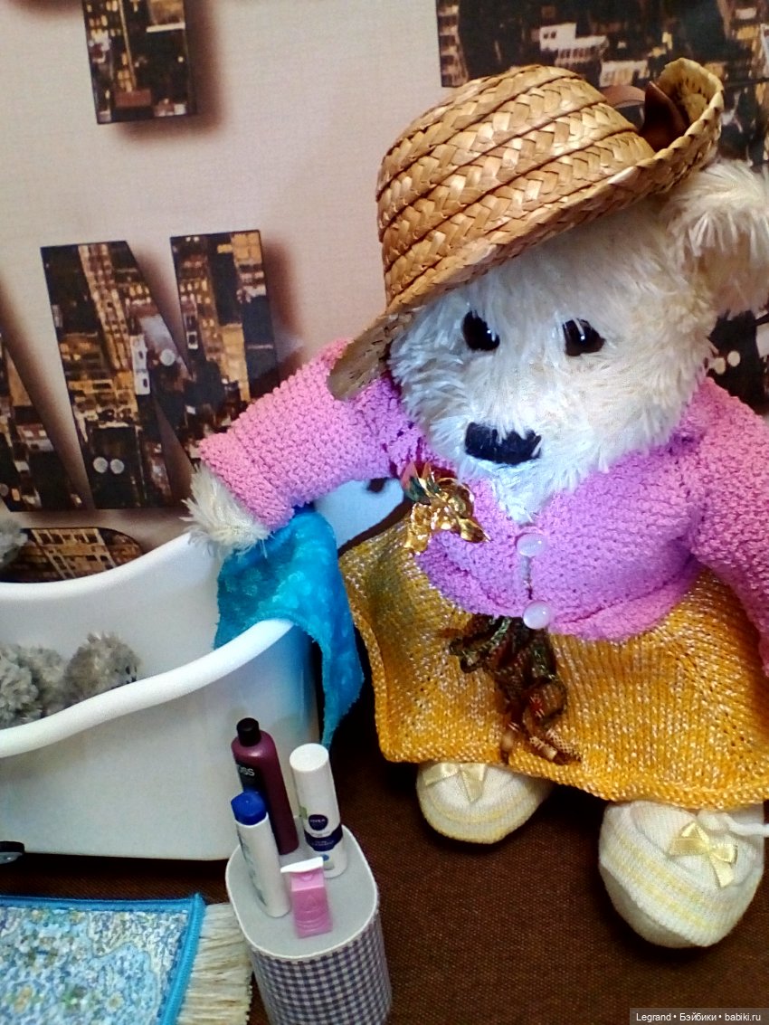 На следующий день после вечеринки: Гри принимает ванну