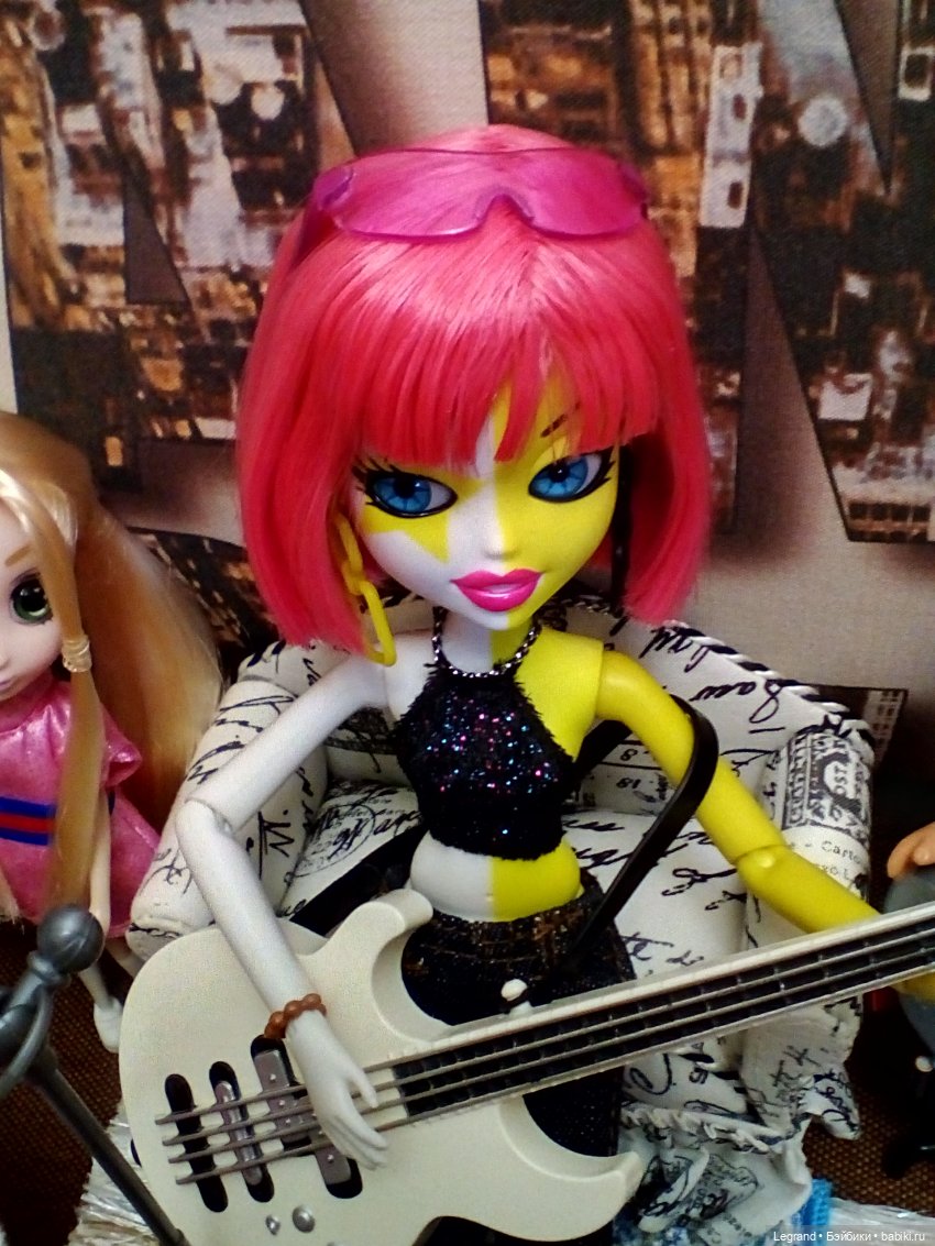 Они сами пишут свои истории: Эрмелин - продолжение музыкальной вечеринки