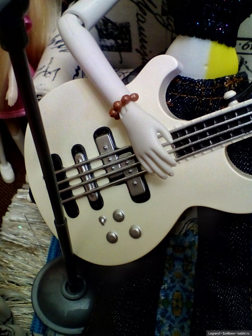 Они сами пишут свои истории: Эрмелин - продолжение музыкальной вечеринки