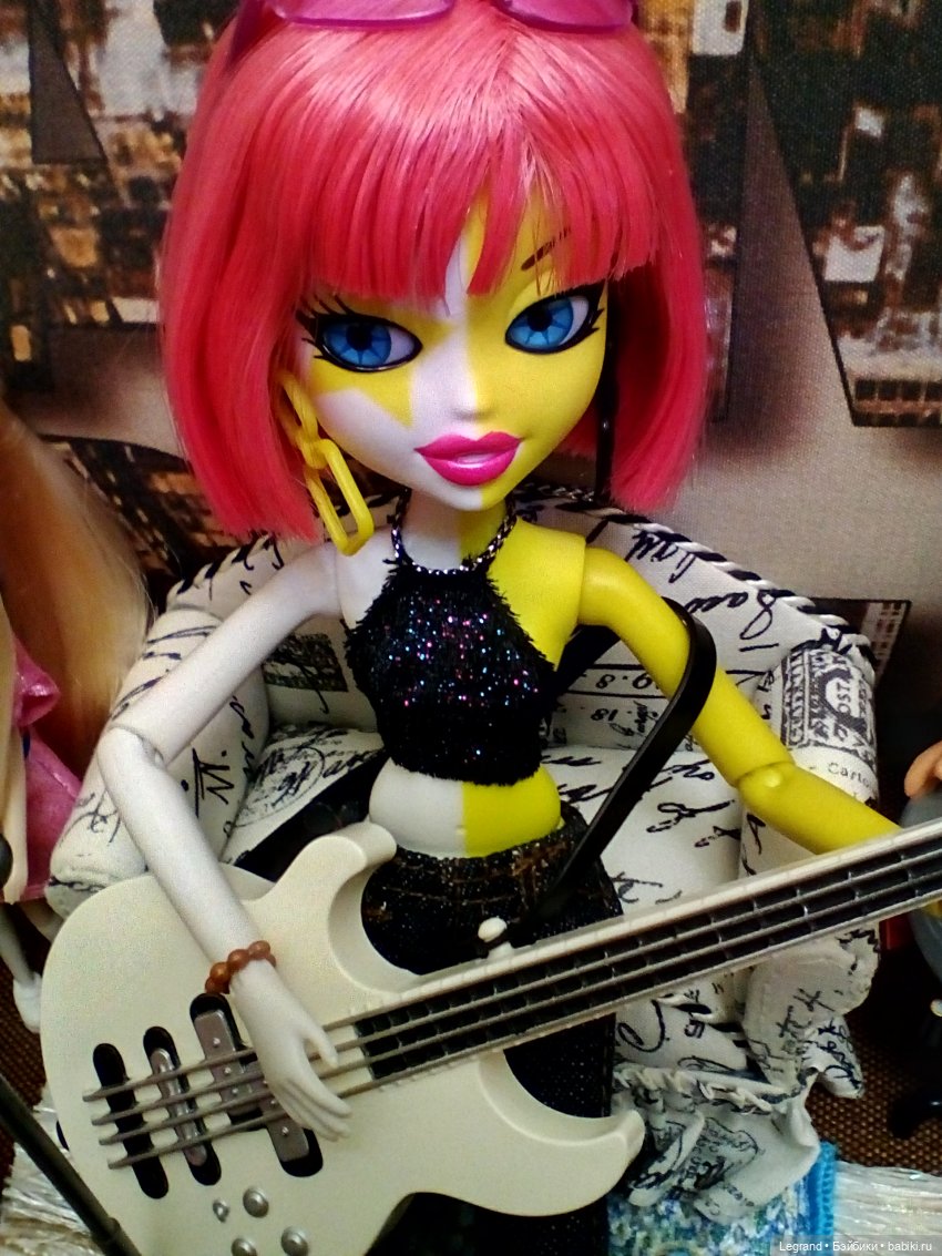 Они сами пишут свои истории: Эрмелин - продолжение музыкальной вечеринки (фото 9)