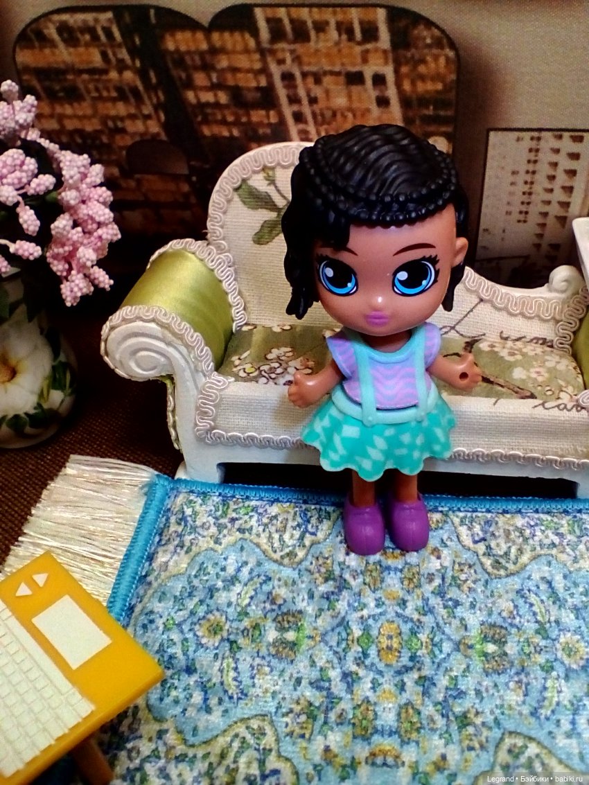 Лурения: из жизни девочек, маленьких и постарше - 1