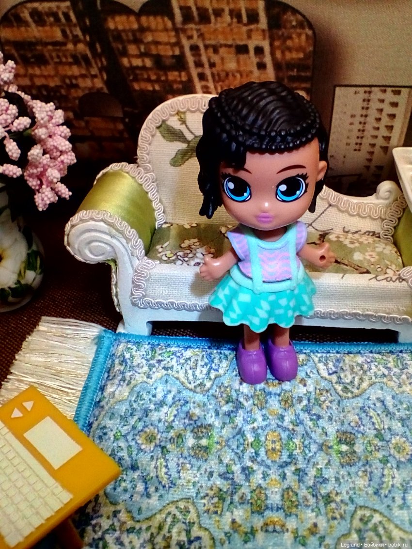 Лурения: из жизни девочек, маленьких и постарше - 1