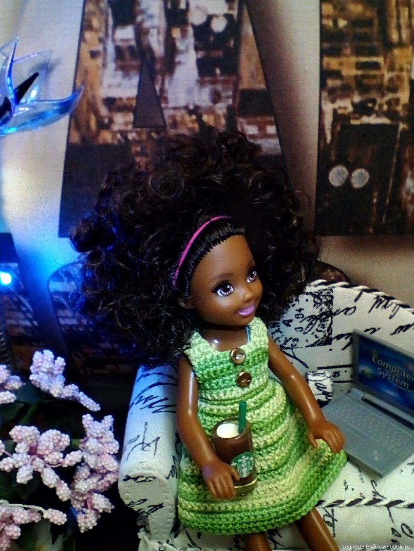 Лурения: из жизни девочек, маленьких и постарше - 1