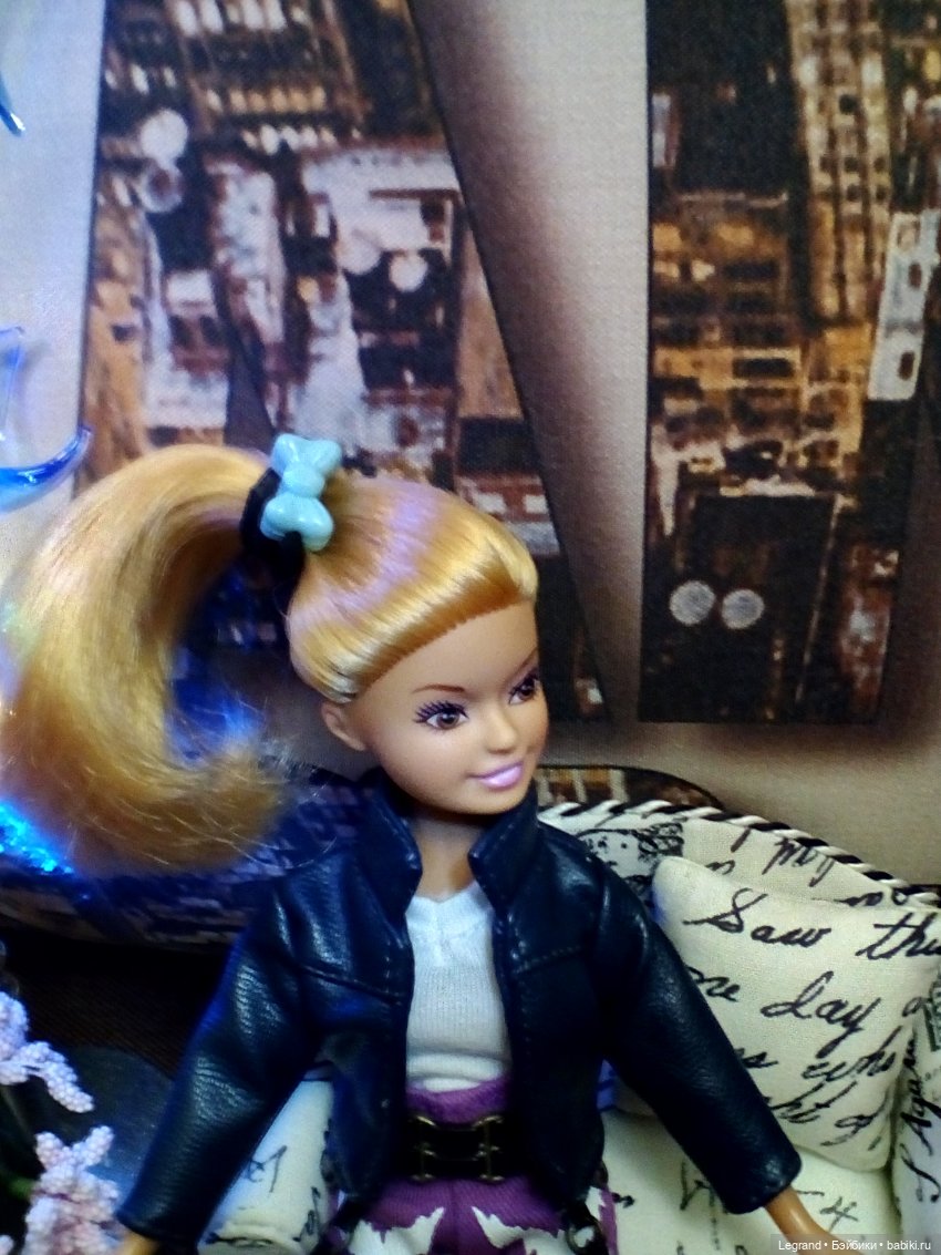 Лурения: из жизни девочек, маленьких и постарше - 1