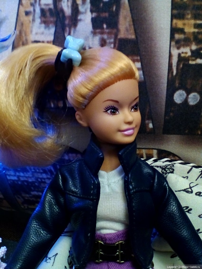 Лурения: из жизни девочек, маленьких и постарше - 1