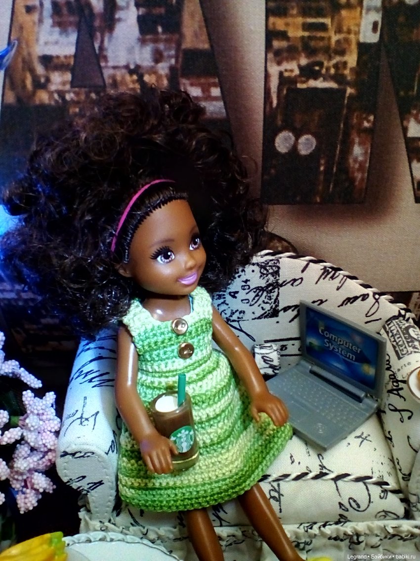 Лурения: из жизни девочек, маленьких и постарше - 1