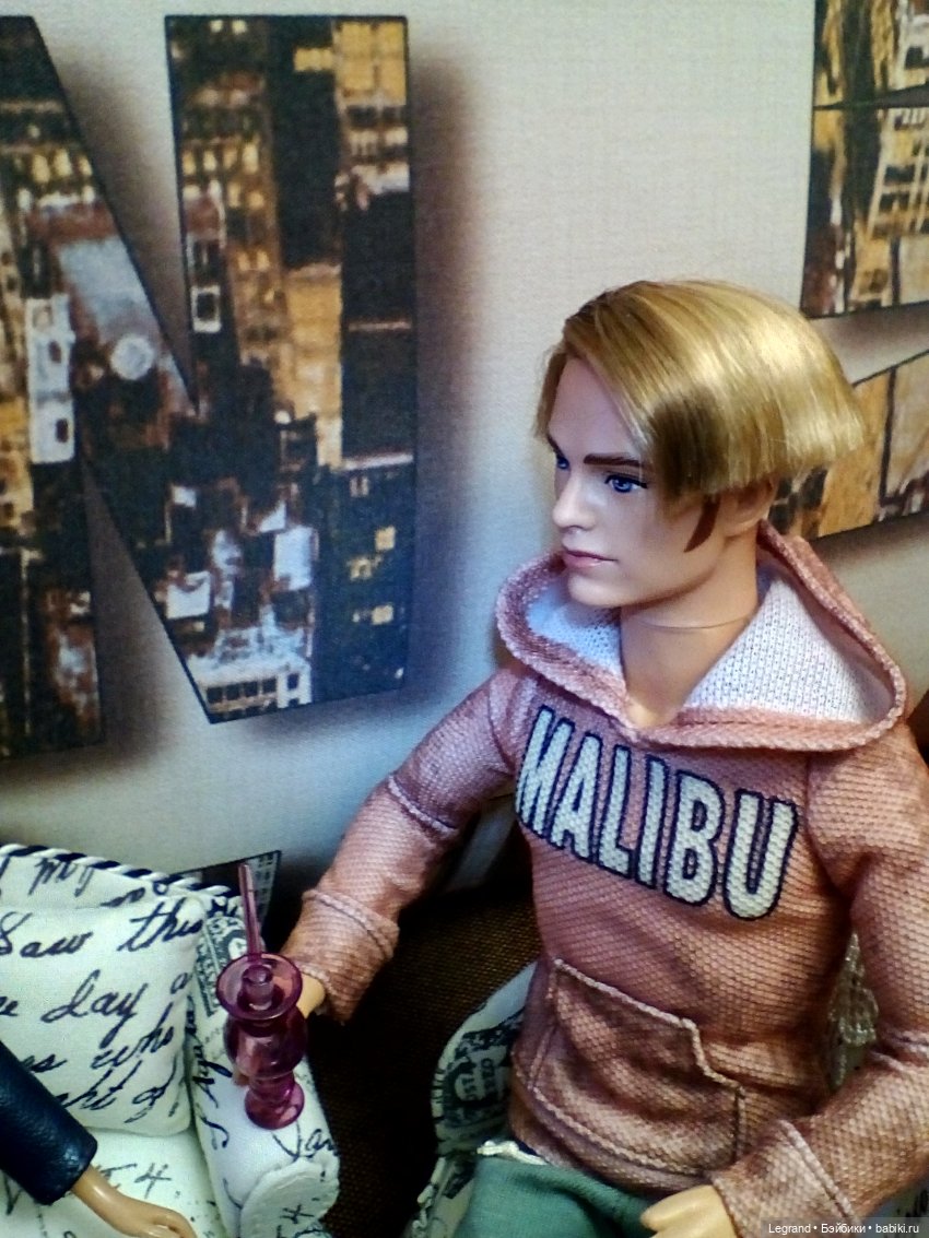 Лурения: из жизни девочек, маленьких и постарше - 1