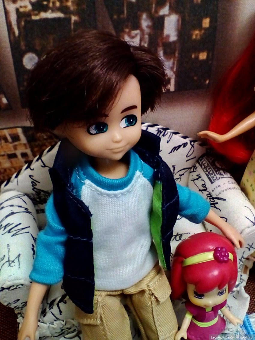 Лурения: из жизни девочек, маленьких и постарше - 3