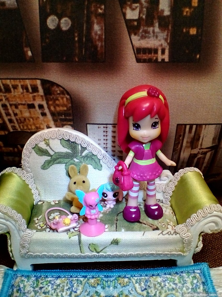 Лурения: из жизни девочек, маленьких и постарше - 3